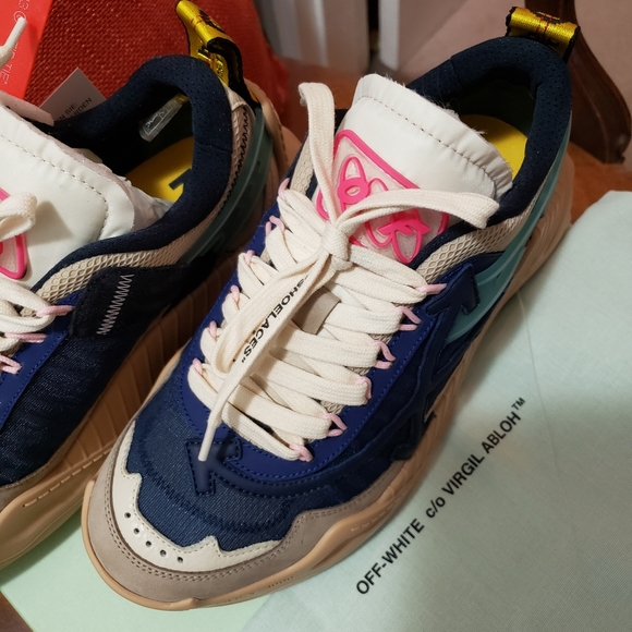 Sold...Off-white odsy-1000 - Picture 5 of 9